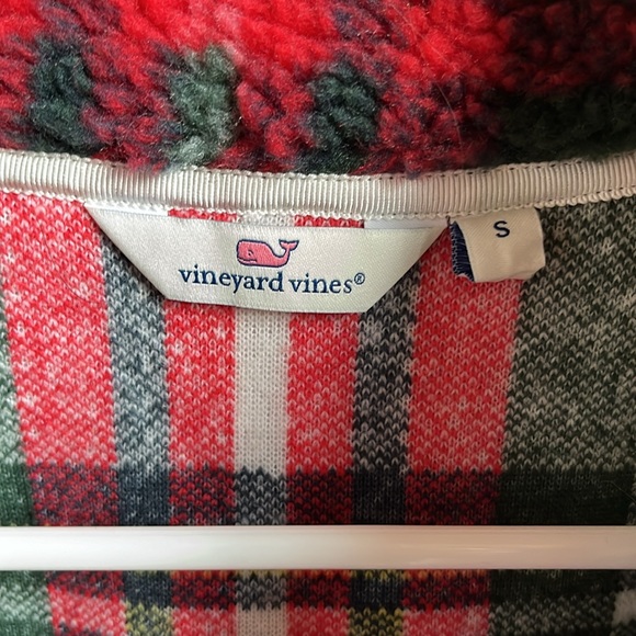 Vineyard Vines Plaid Sherpa Fleece - Picture 3 of 4